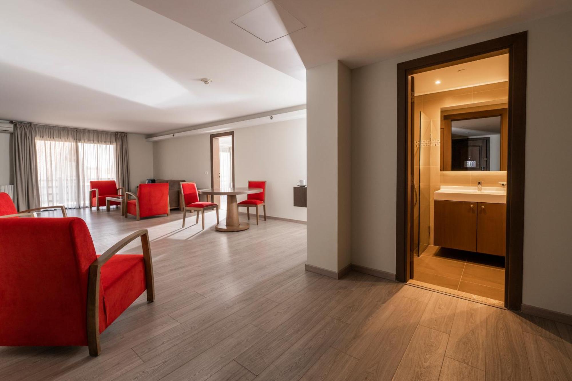 Intercontinental Mzaar Lebanon Mountain Resort & Spa By Ihg Mzaar Kfardebian Buitenkant foto