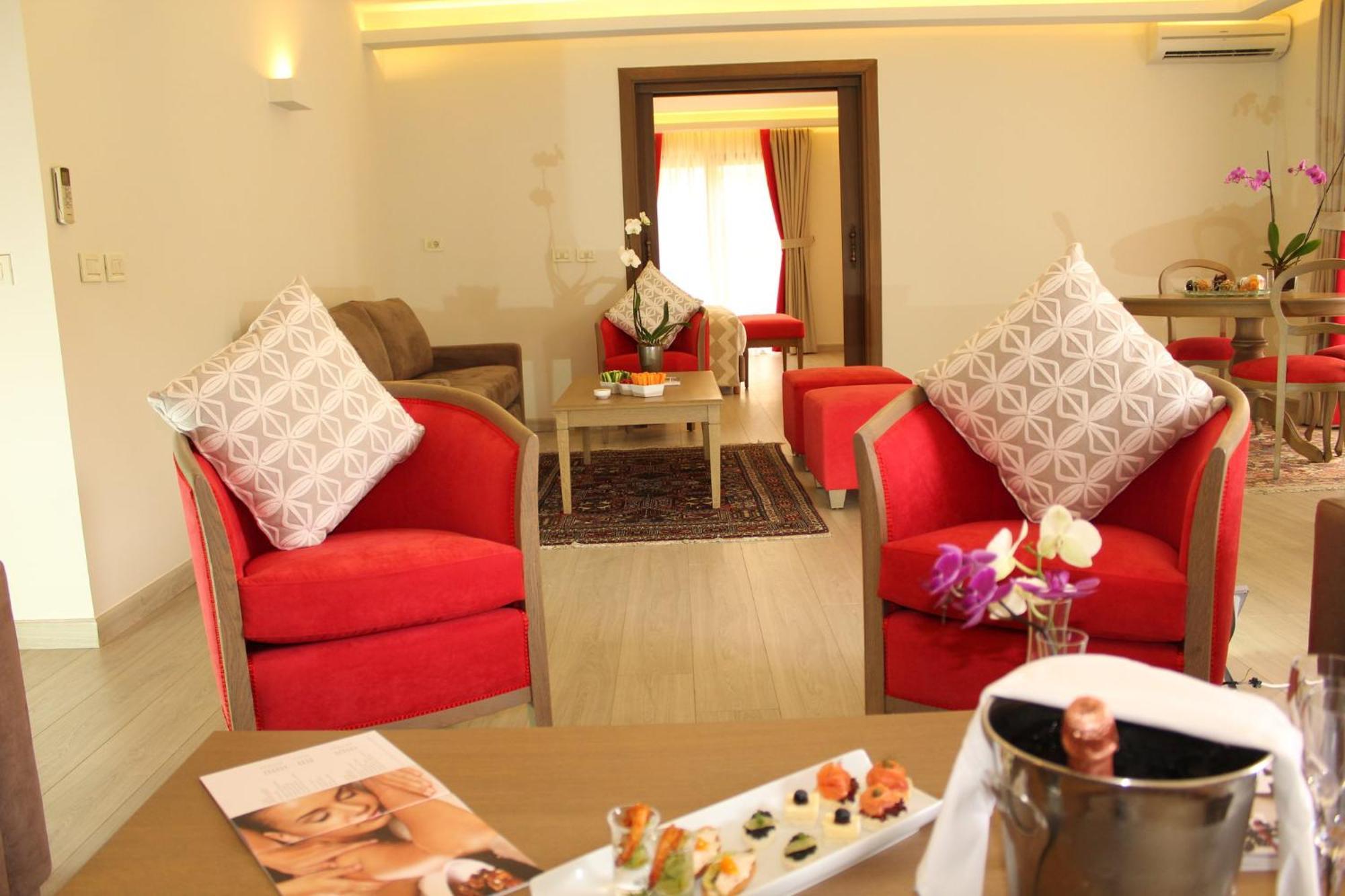 Intercontinental Mzaar Lebanon Mountain Resort & Spa By Ihg Mzaar Kfardebian Buitenkant foto