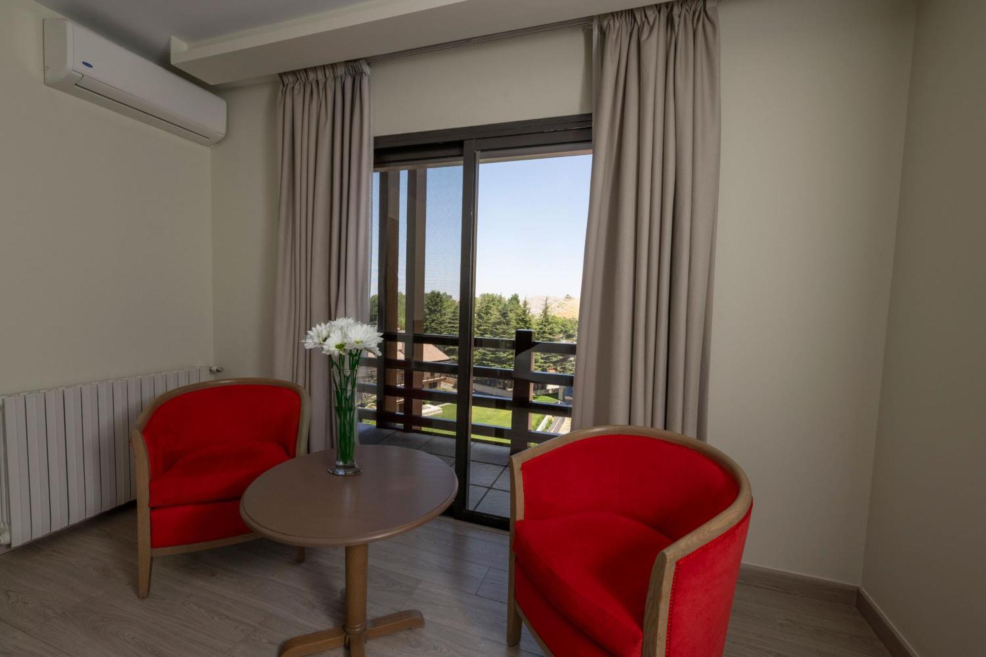 Intercontinental Mzaar Lebanon Mountain Resort & Spa By Ihg Mzaar Kfardebian Buitenkant foto