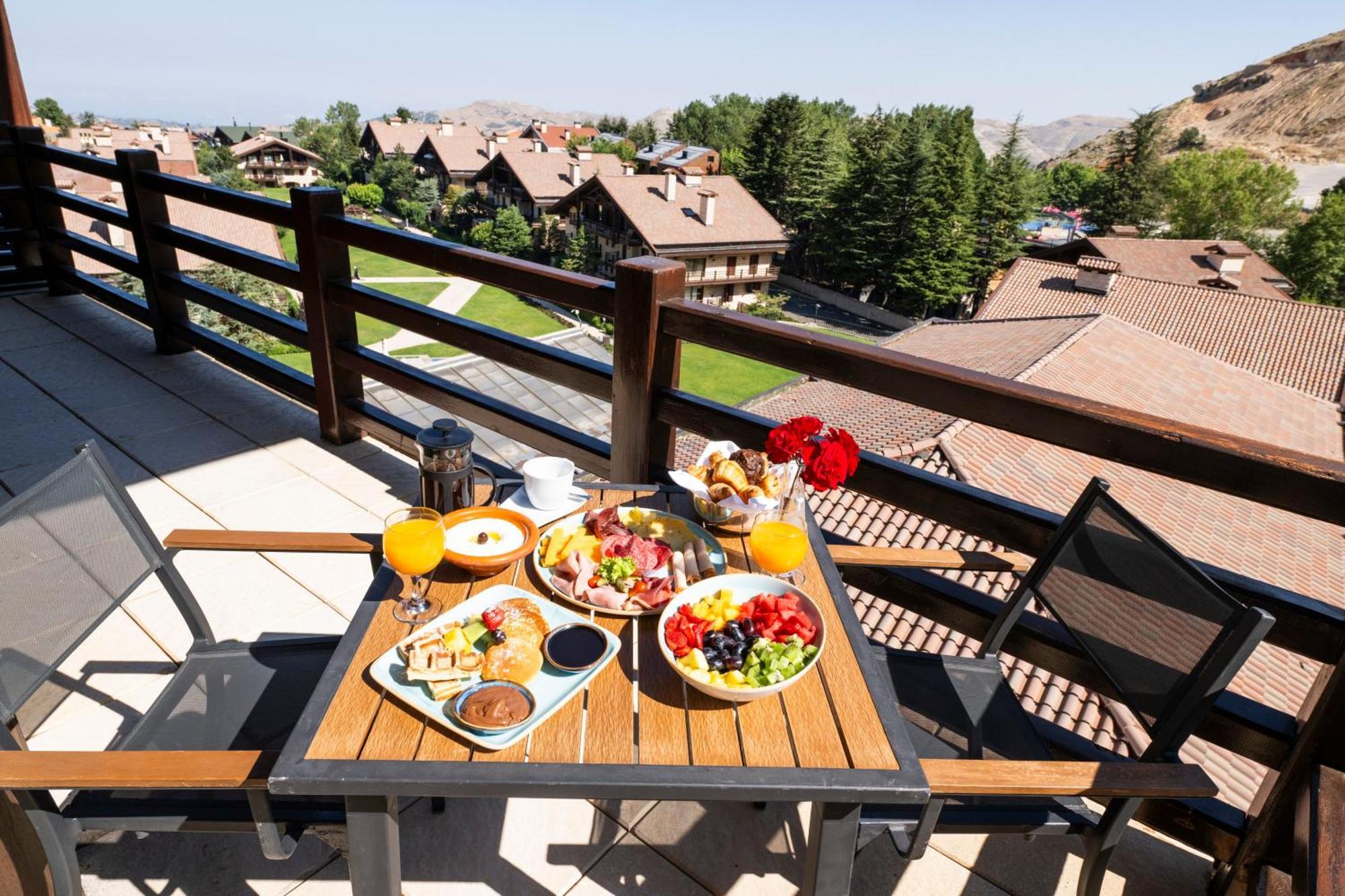 Intercontinental Mzaar Lebanon Mountain Resort & Spa By Ihg Mzaar Kfardebian Buitenkant foto